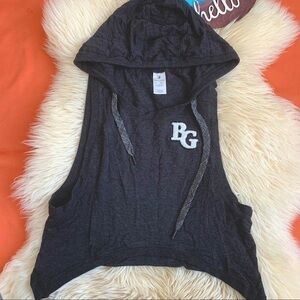 SLEEVELESS MUSCLE TEES SIZE M